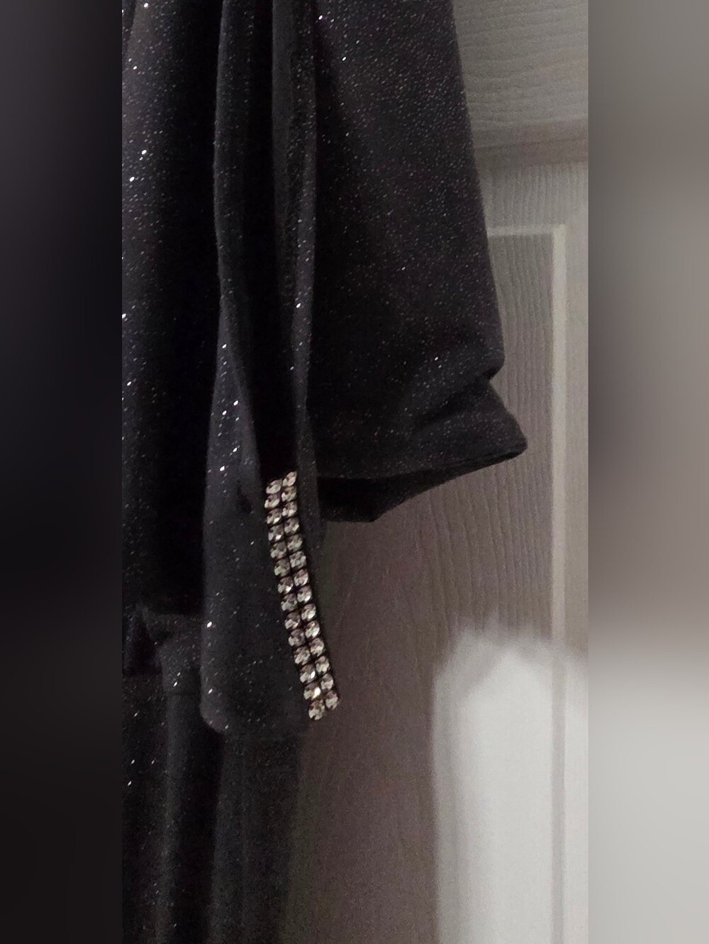 Betsy & Adam Black Sparkle Split-Sleeve Cocktail Dress Size 4 - Picture 5 of 14